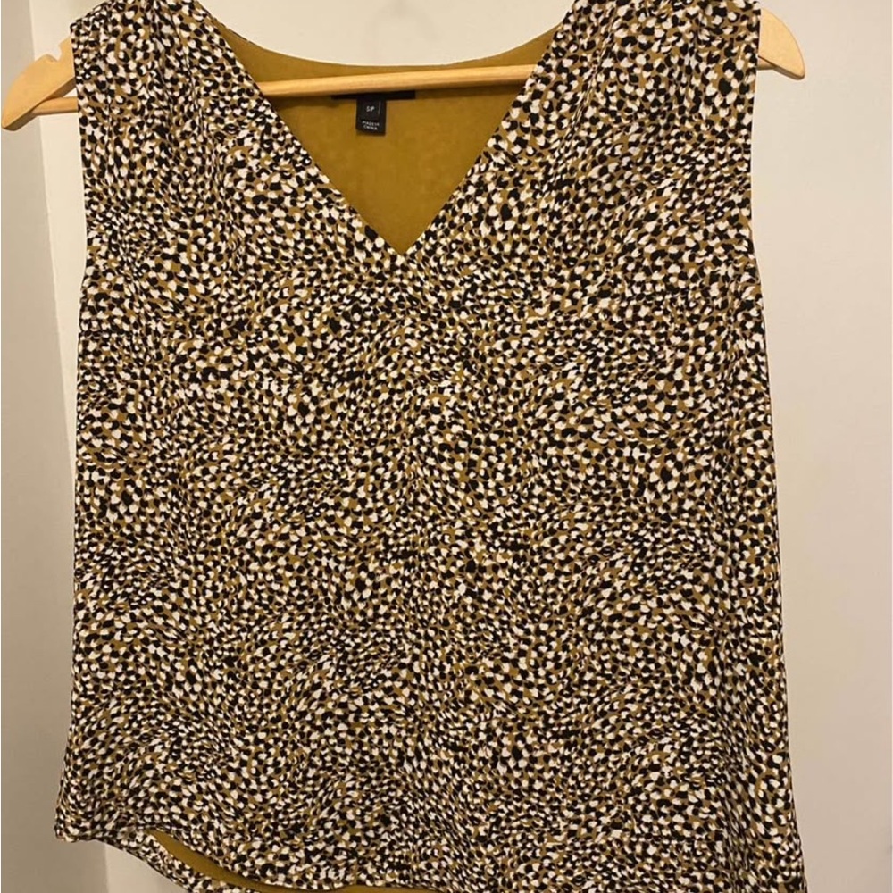 RW&CO. V-Neck Patterned Blouse - Black, White, Tan